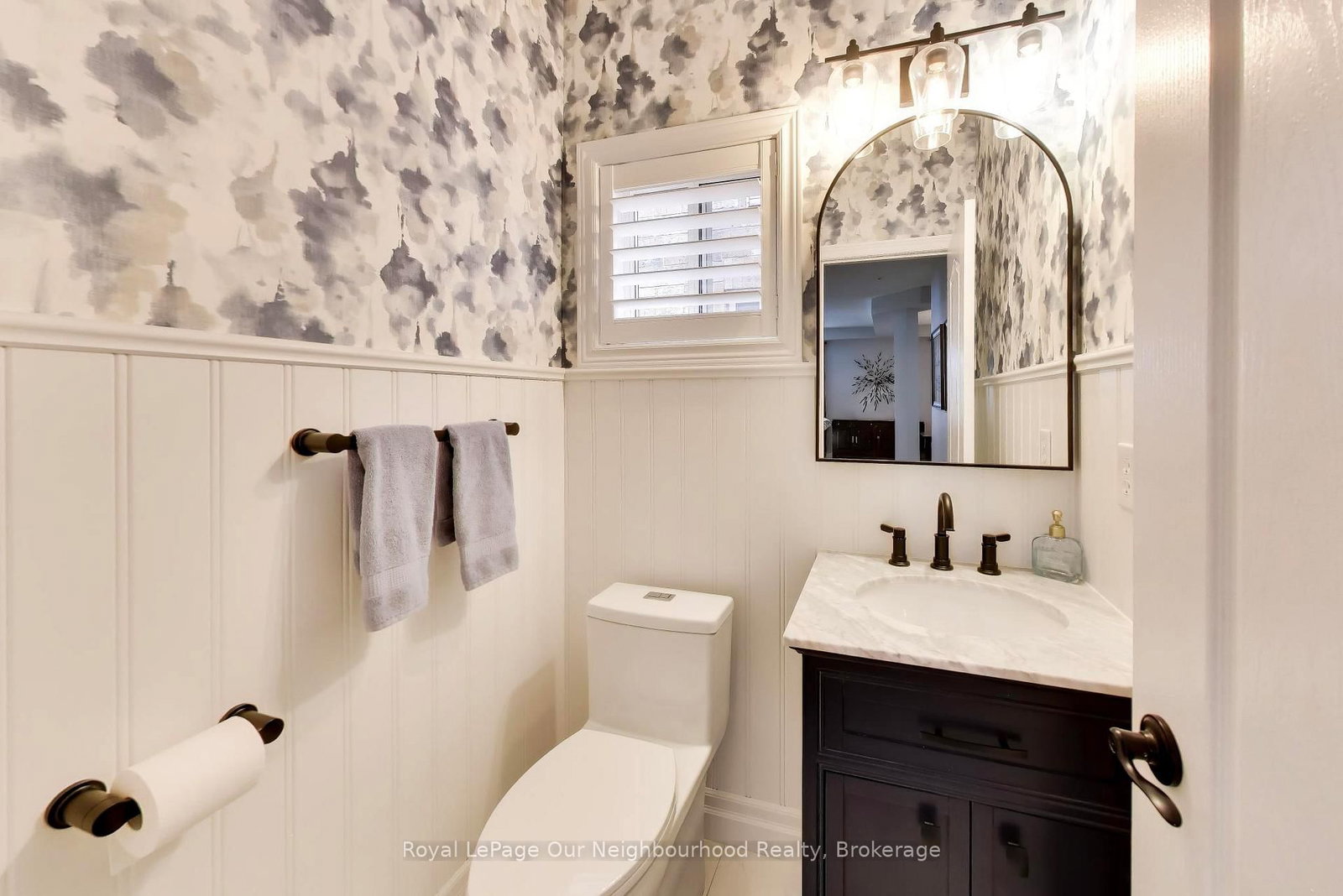 2324 Woodcrest Drive • Oakville, ON photo 10