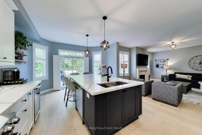 2324 Woodcrest Drive • Oakville, ON photo 6