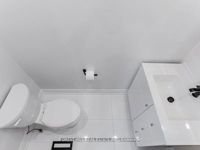 2120 Rathburn Mississauga,ON L4W 2S8 — Photo 12