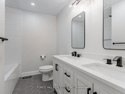 2120 Rathburn Mississauga,ON L4W 2S8 — Photo 15