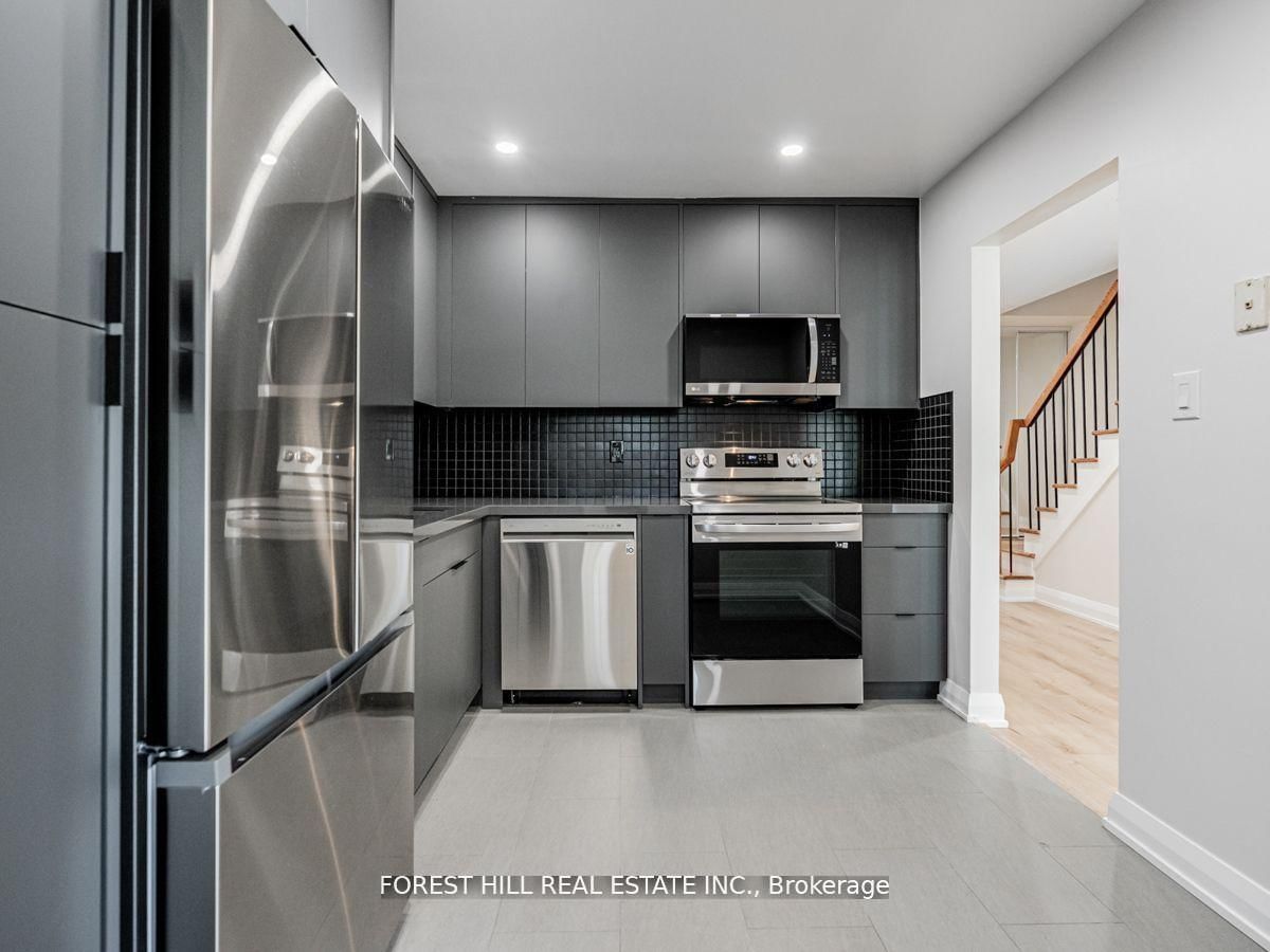 2120 Rathburn Road E • #37 • Mississauga, ON photo 5