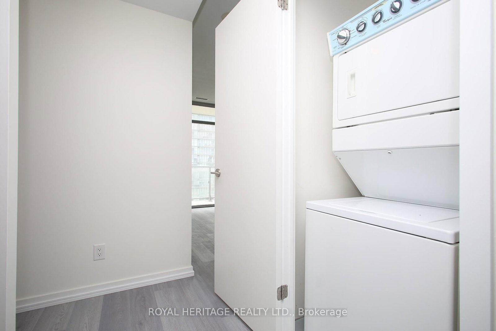 105 Queensway Avenue • #1216 • Toronto, ON photo 12
