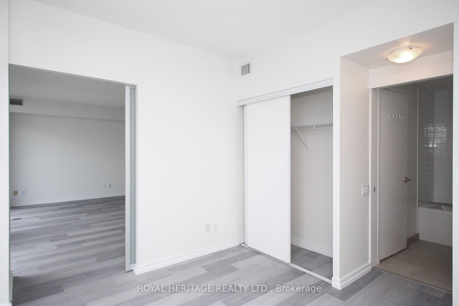 105 Queensway Avenue • #1216 • Toronto, ON photo 18