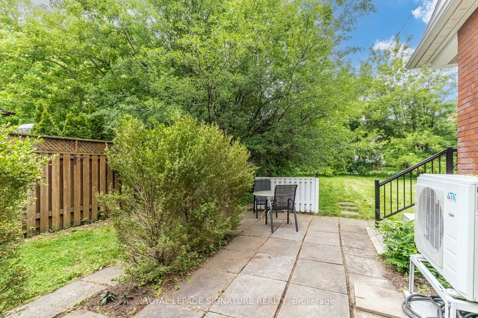 22 Peel Avenue • Brampton, ON photo 32