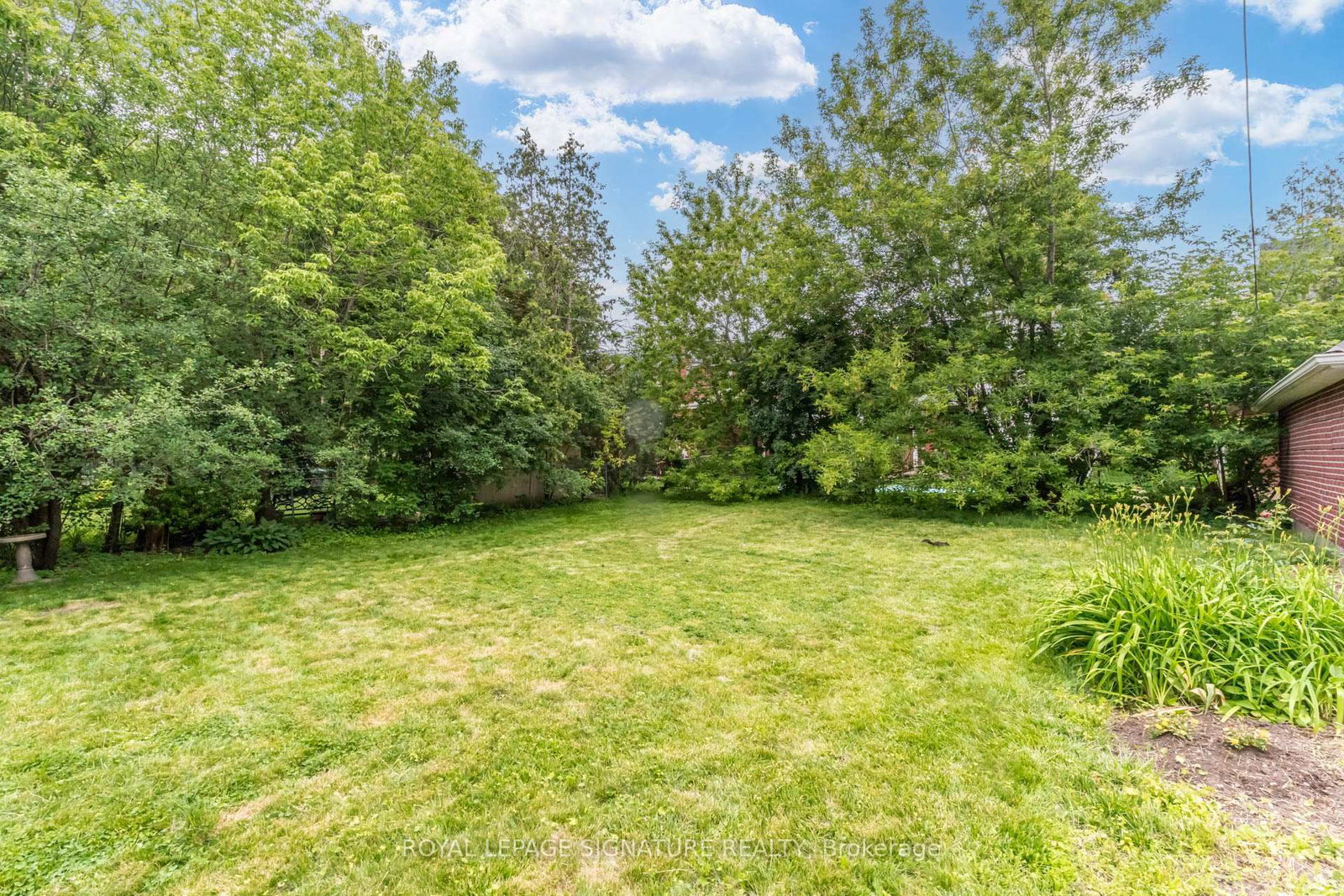 22 Peel Avenue • Brampton, ON photo 34
