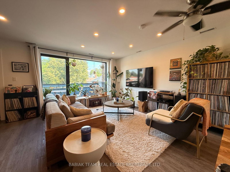 3 - 542A Annette Street