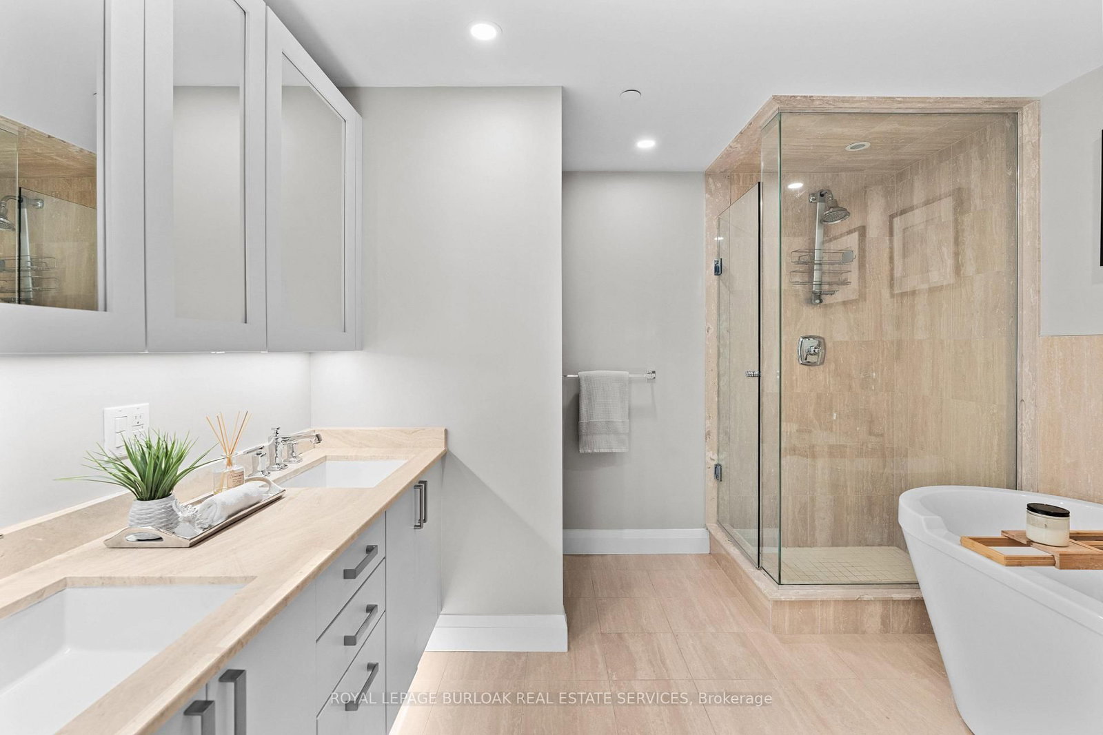 11 Bronte Road • #409 • Oakville, ON photo 19