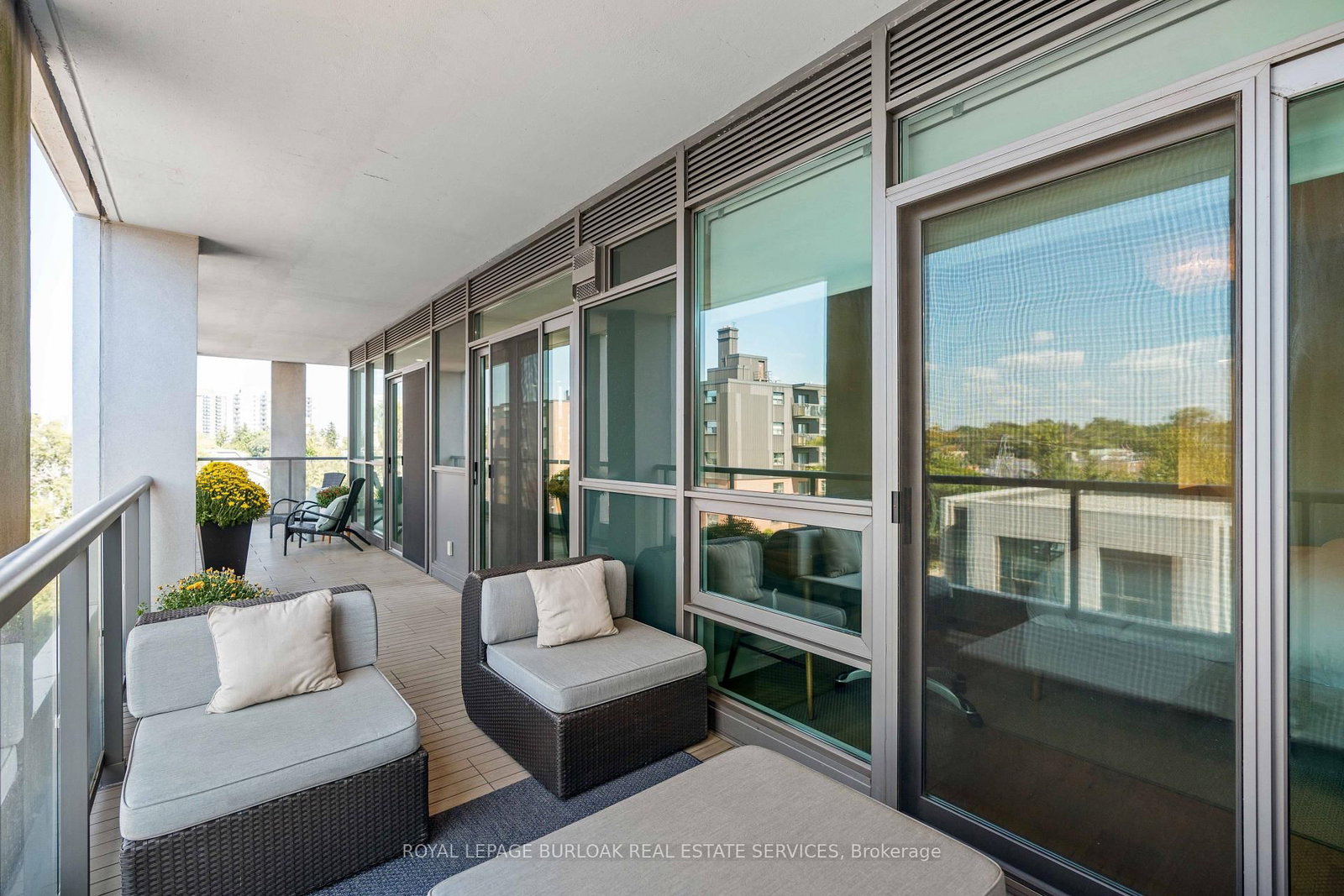 11 Bronte Road • #409 • Oakville, ON photo 27