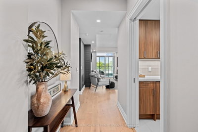 11 Bronte Road • #409 • Oakville, ON photo 3