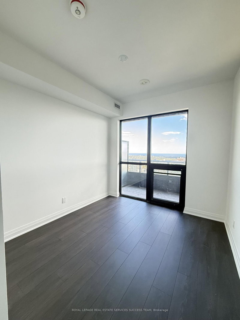 4004 - 4015 The Exchange Road