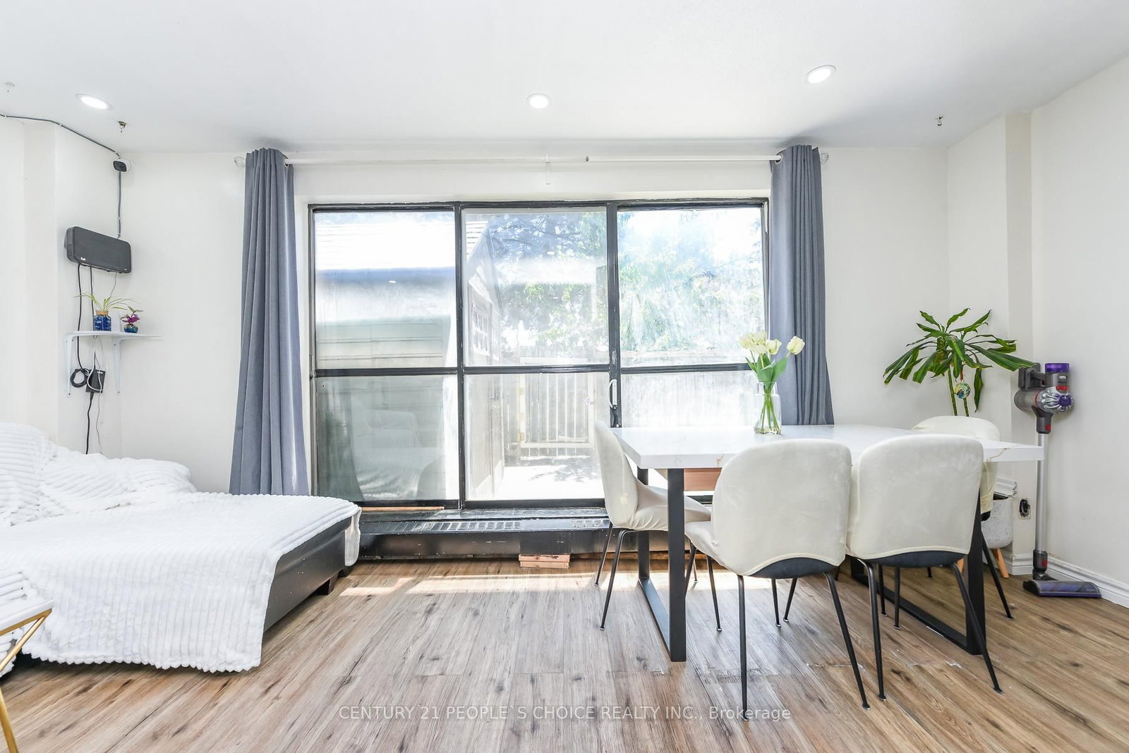10 Eddystone Avenue • #108 • Toronto, ON photo 16