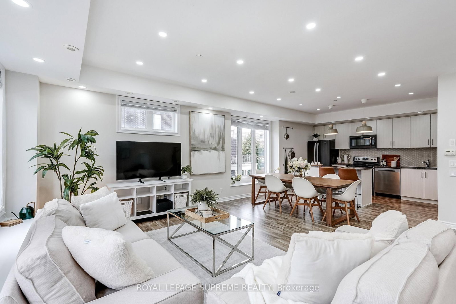 70 Eastwood Park Garden • #36 • Toronto, ON photo 12