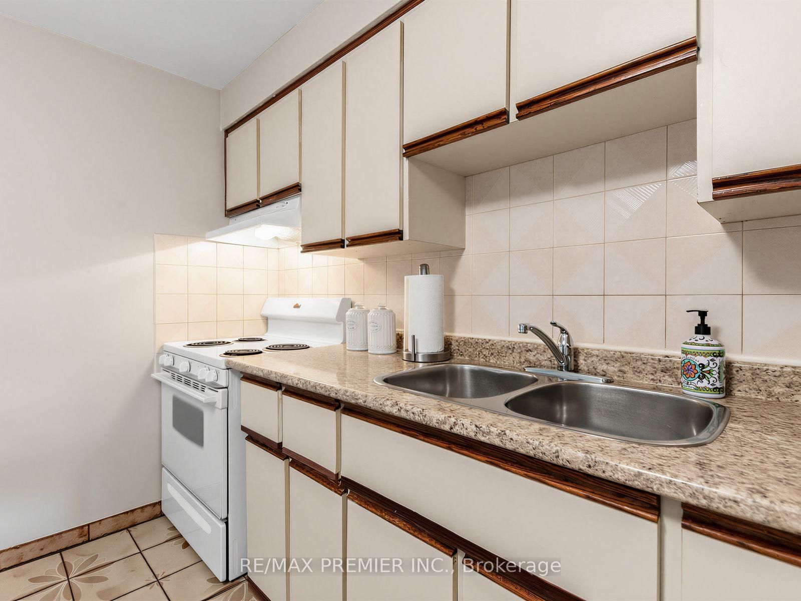 155 Ascot Avenue • Toronto, ON photo 12