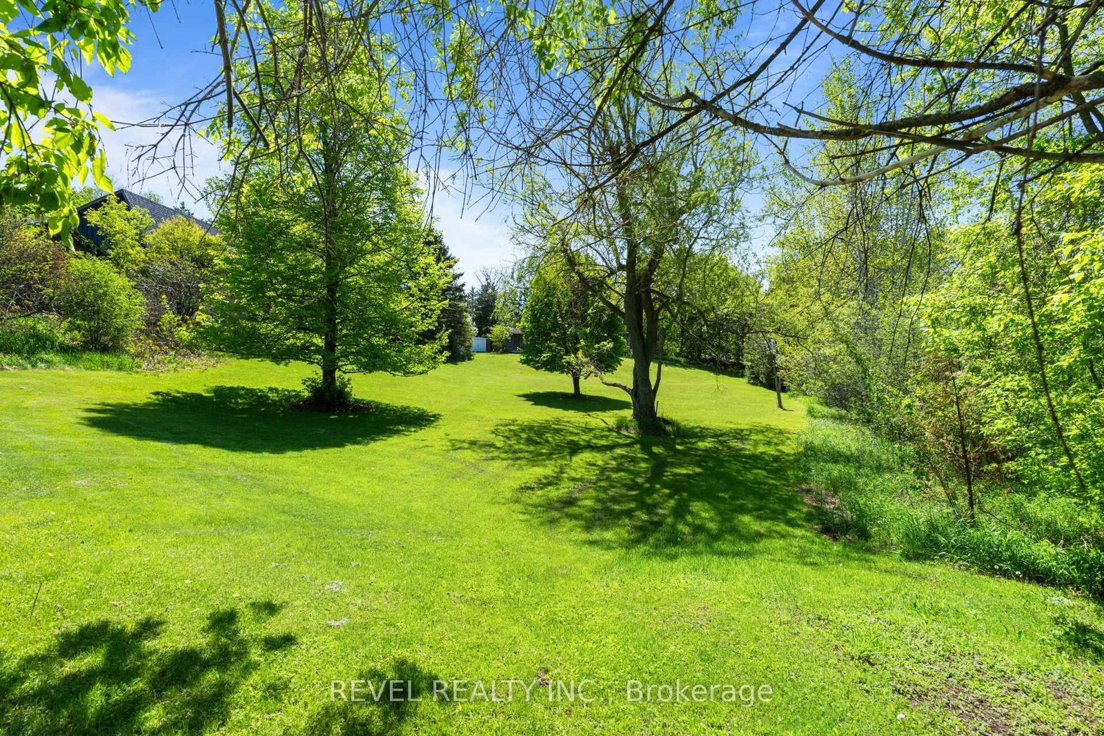14227 Trafalgar Road • Halton Hills, ON photo 33