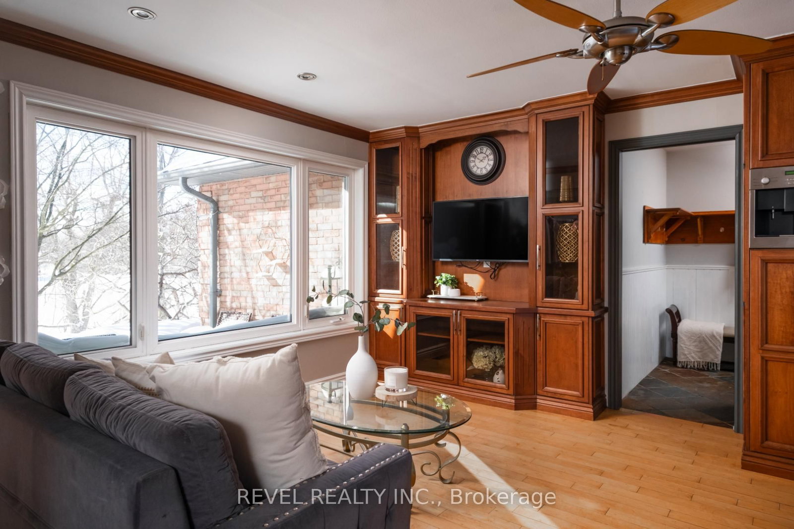 14227 Trafalgar Road • Halton Hills, ON photo 8