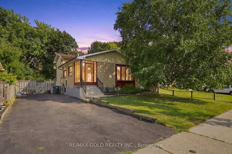 52 Madoc Drive