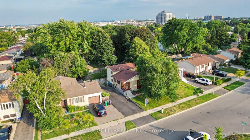 52 Madoc Drive