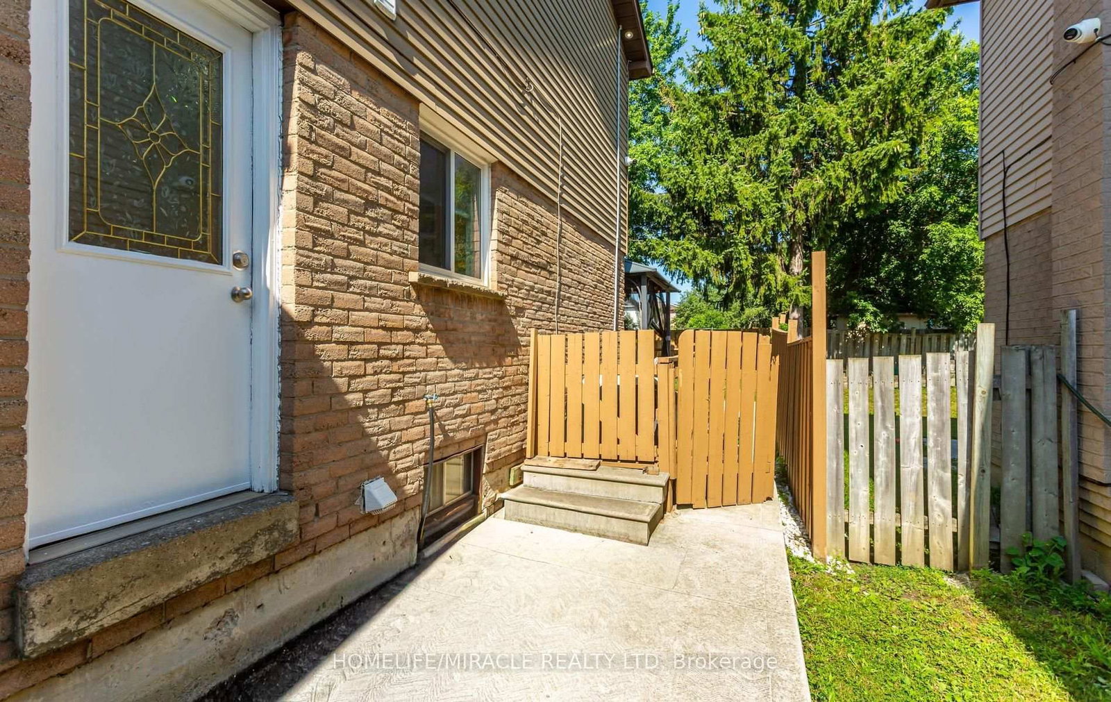 49 Newbridge Crescent • Brampton, ON photo 47