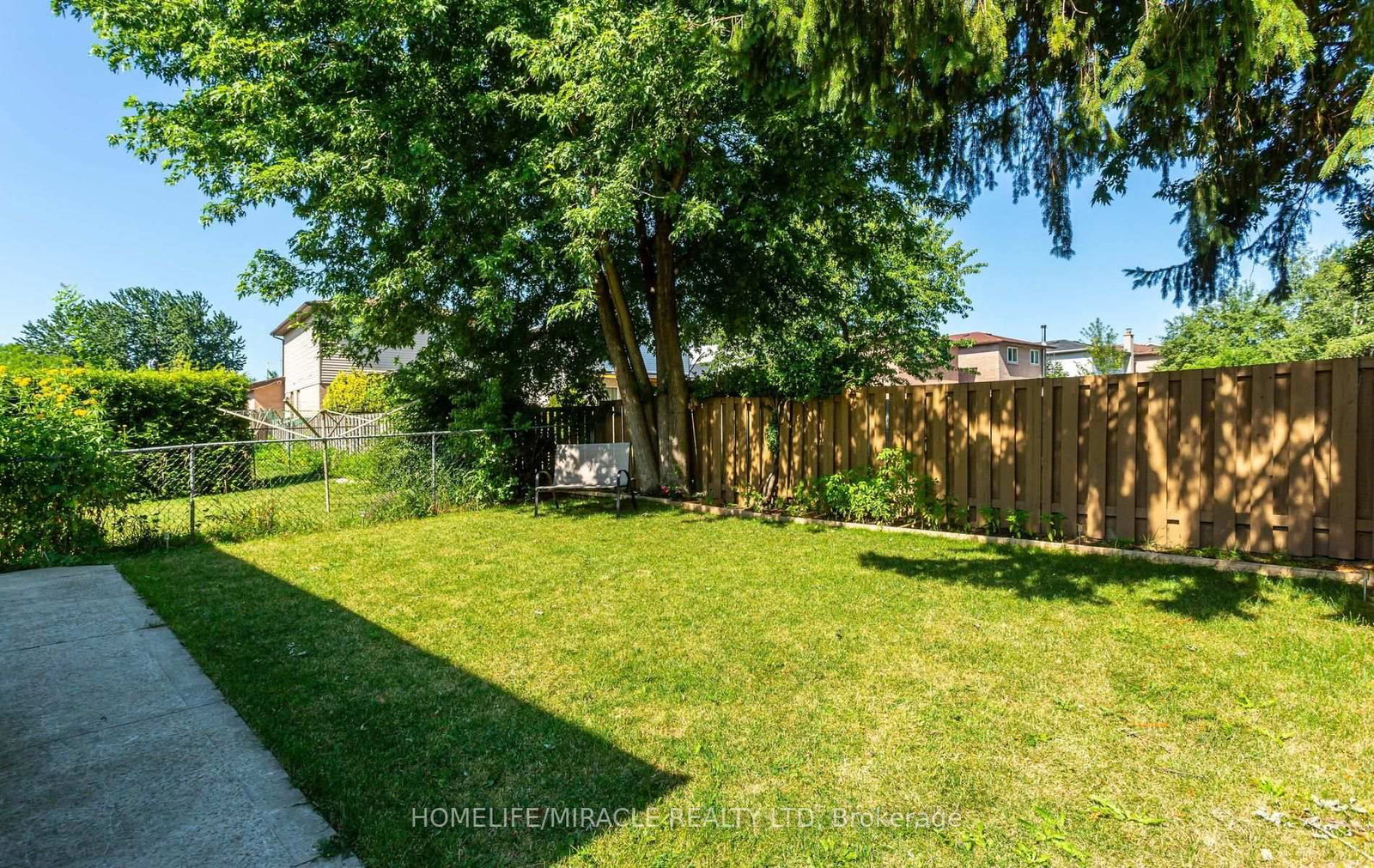 49 Newbridge Crescent • Brampton, ON photo 48