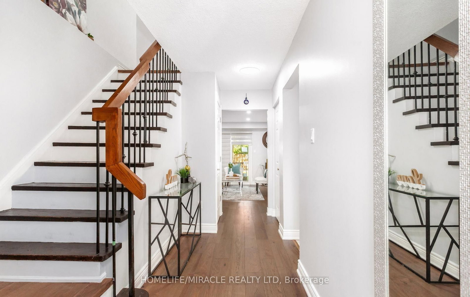 49 Newbridge Crescent • Brampton, ON photo 5
