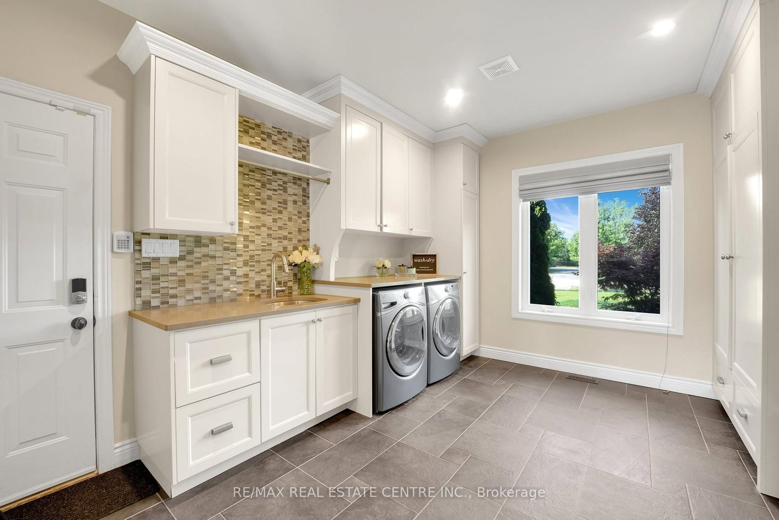 11135 Menzies Court • Milton, ON photo 19