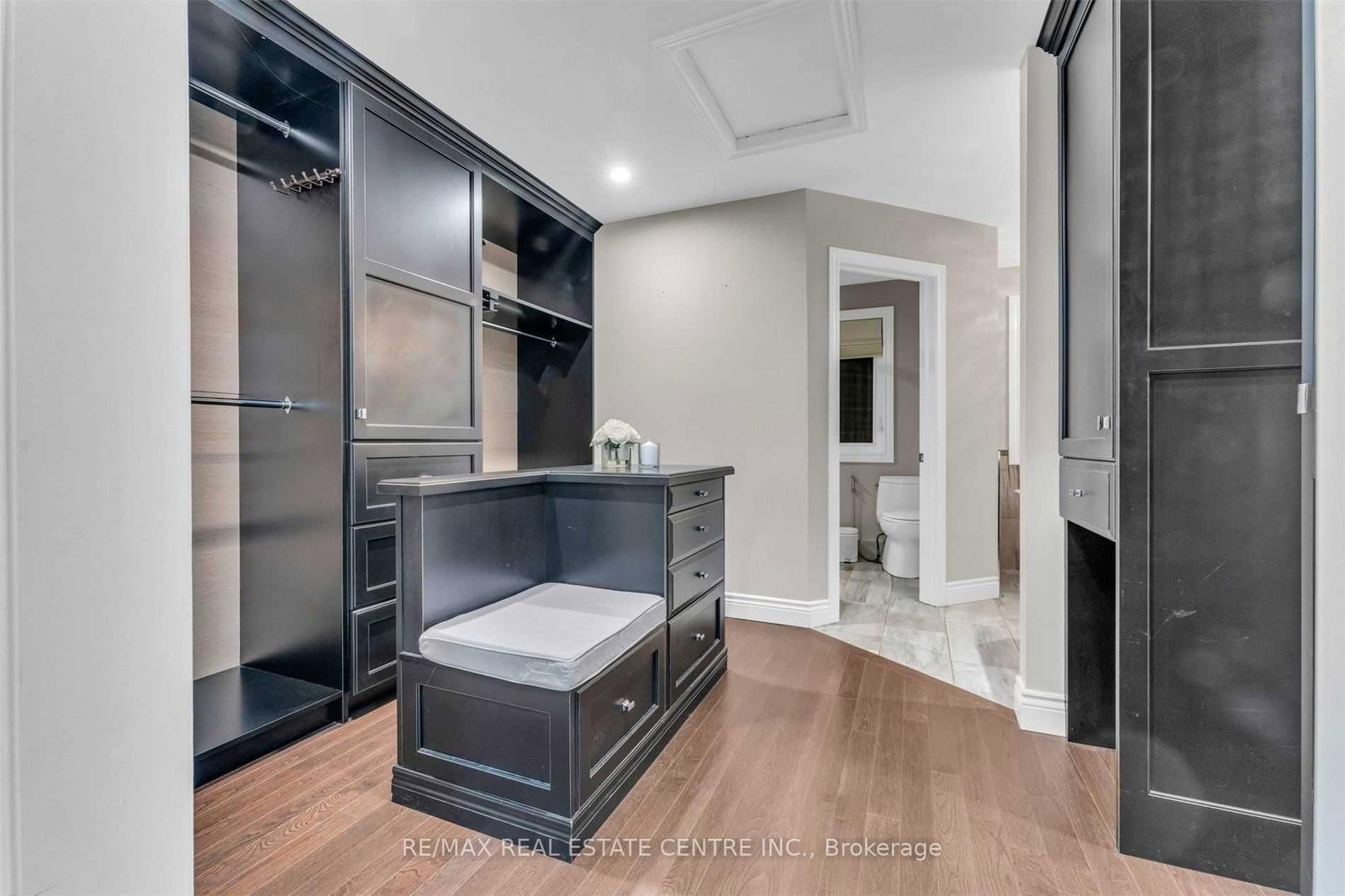 11135 Menzies Court • Milton, ON photo 21