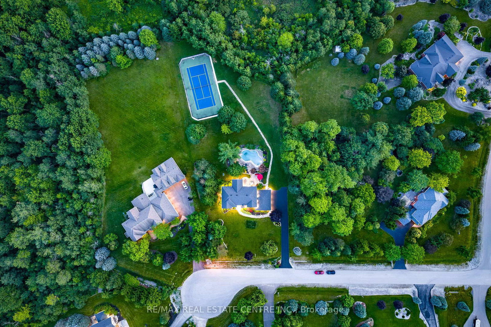 11135 Menzies Court • Milton, ON photo 38
