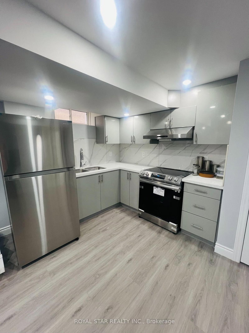 Basement - 121 Bonnieglen Farm Boulevard