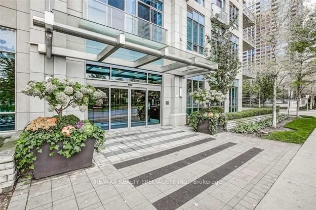 3310 - 15 Viking Lane