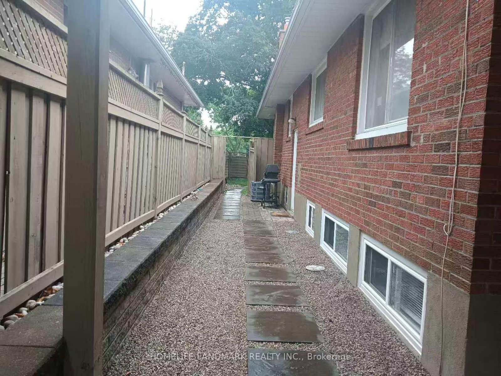 40 Carsbrooke Road • Toronto, ON photo 19