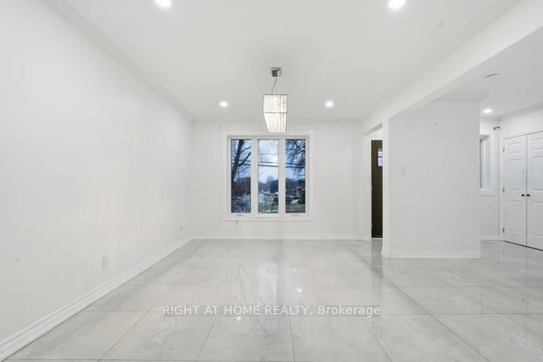 200 Gary Drive • Toronto, ON photo 3