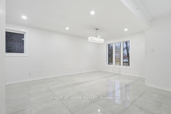 200 Gary Drive • Toronto, ON photo 4
