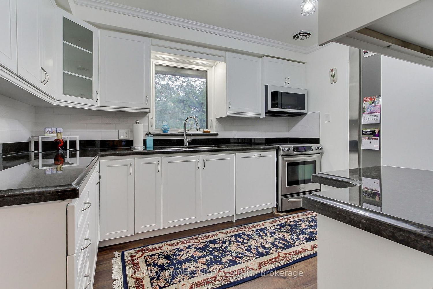 40 Cowley Avenue • Toronto, ON photo 14