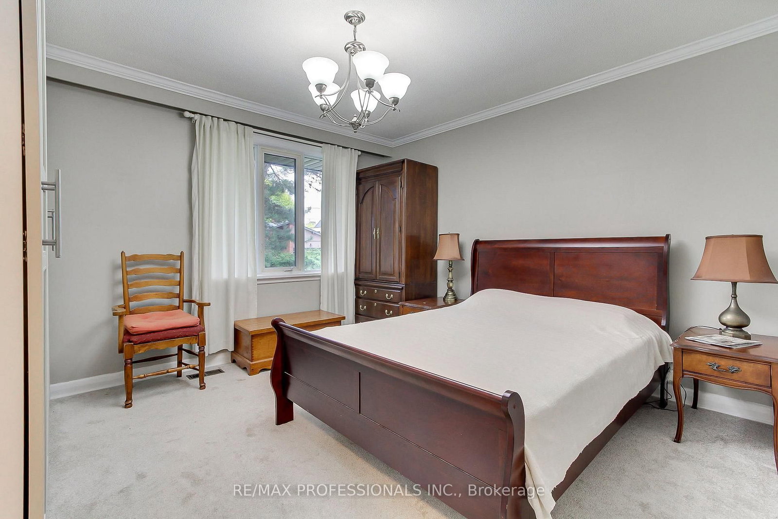 40 Cowley Avenue • Toronto, ON photo 16