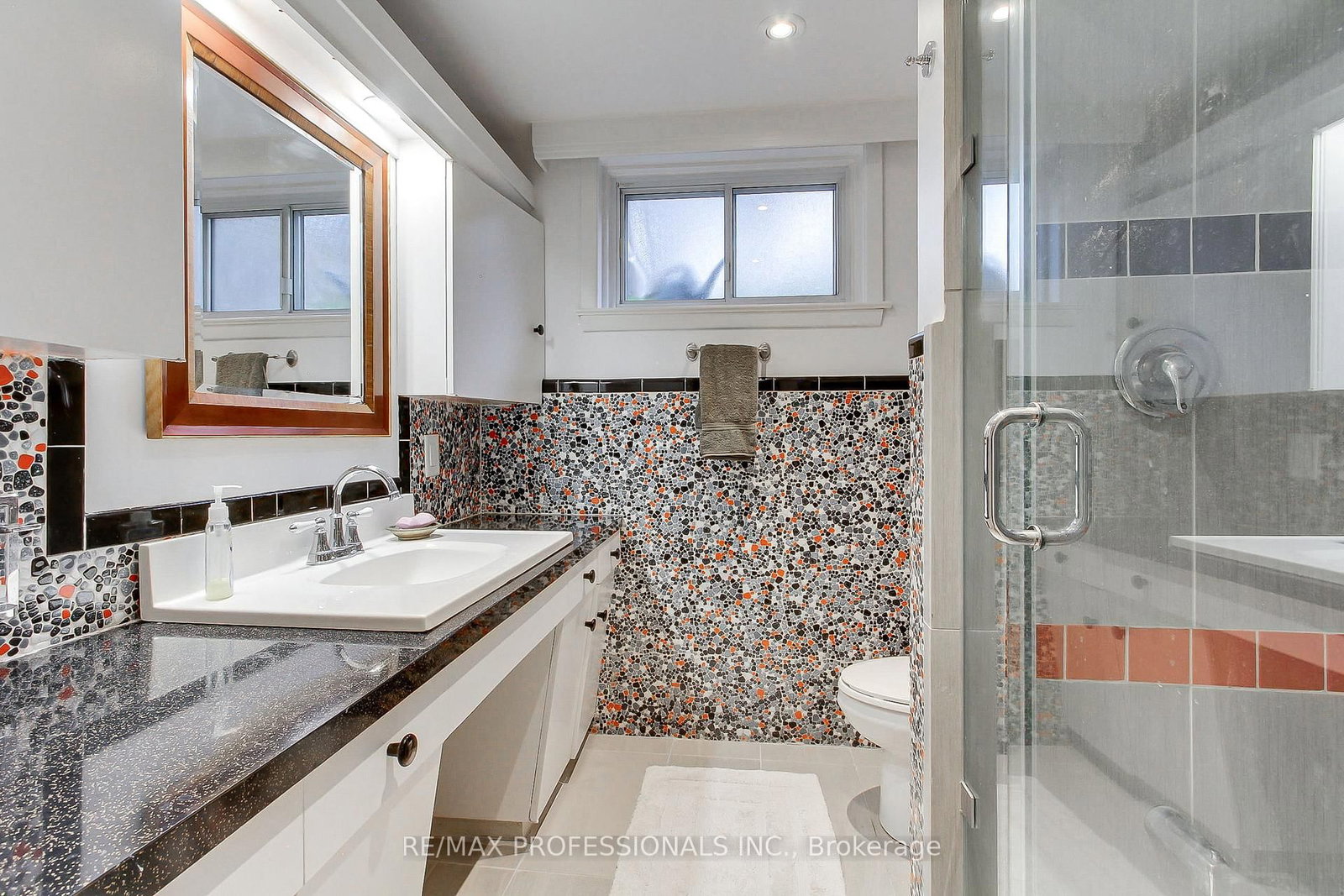 40 Cowley Avenue • Toronto, ON photo 29