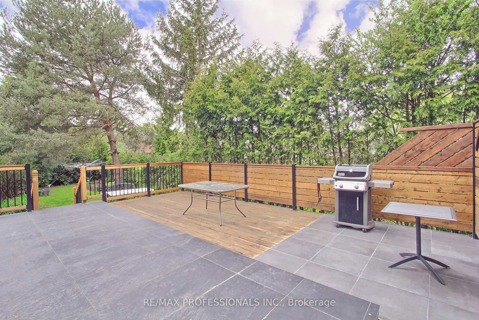 40 Cowley Avenue • Toronto, ON photo 38
