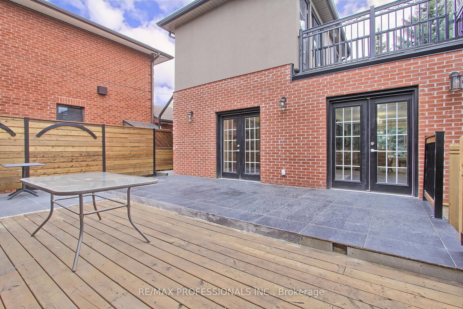40 Cowley Avenue • Toronto, ON photo 39