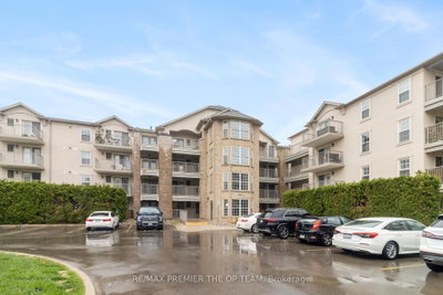 1440 Bishops Gate • #404 • Oakville, ON photo 5