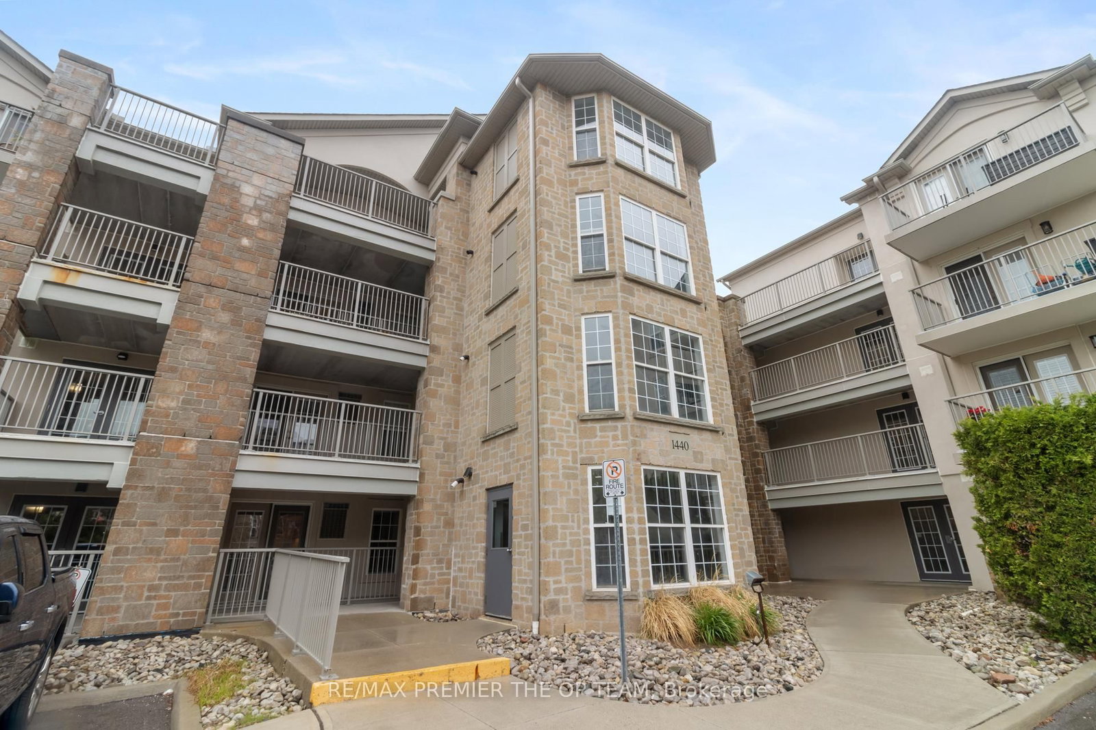 1440 Bishops Gate • #404 • Oakville, ON photo 9