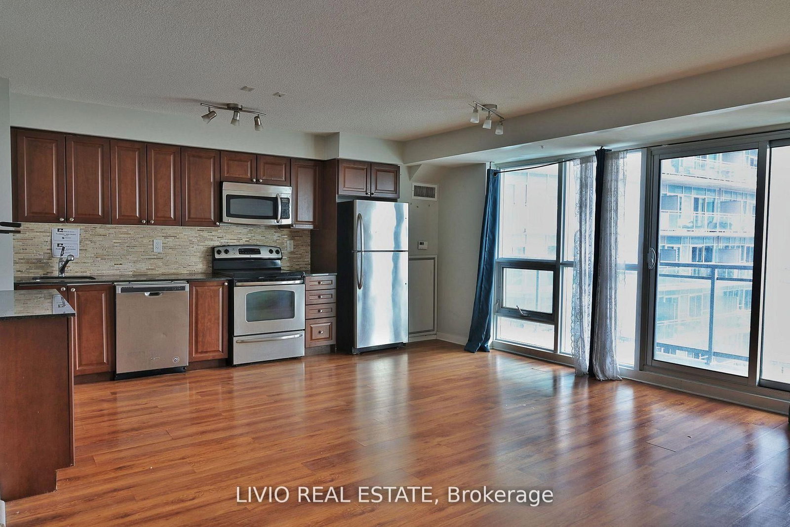 155 Legion Road N • #2101 • Toronto, ON photo 15