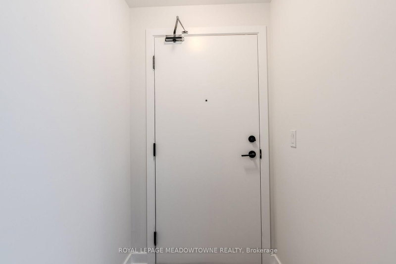 3610 - 4130 Parkside Village