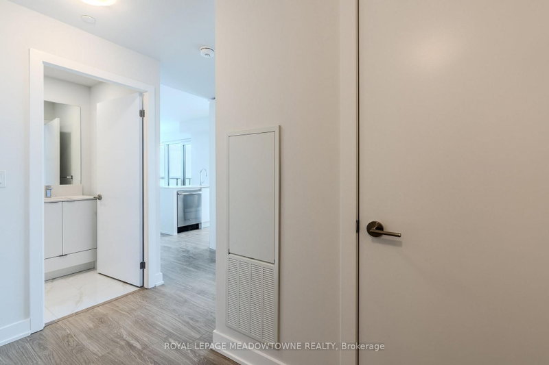 3610 - 4130 Parkside Village