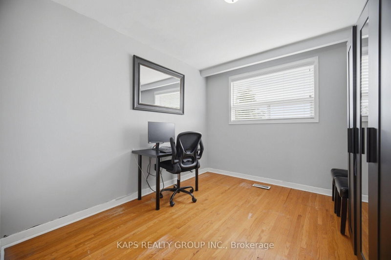 43 Donofree Toronto,ON M6L 2P4 — Photo 23