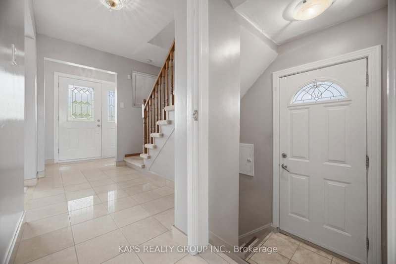 43 Donofree Toronto,ON M6L 2P4 — Photo 28