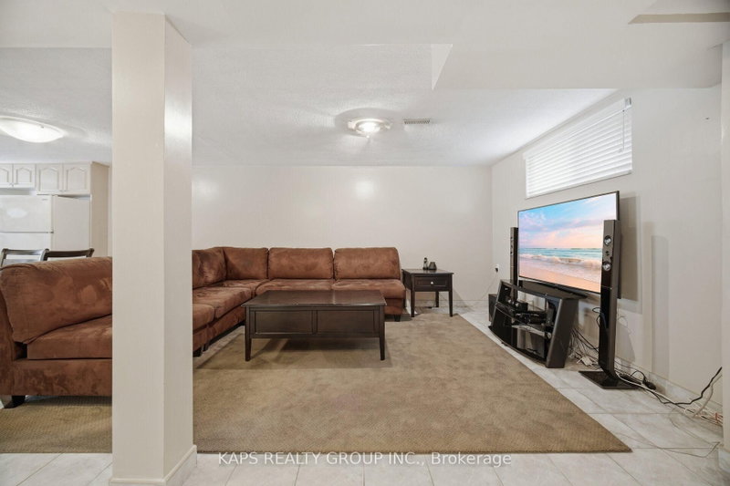43 Donofree Toronto,ON M6L 2P4 — Photo 30