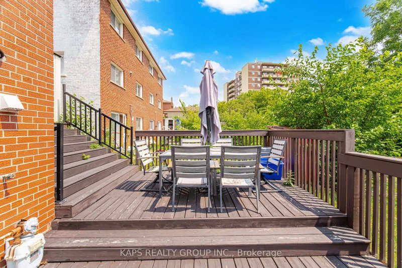 43 Donofree Toronto,ON M6L 2P4 — Photo 44