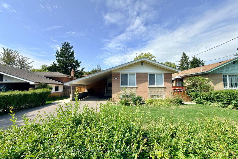 72 Hadrian Avenue