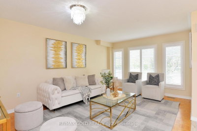5974 Tenth Line • Mississauga, ON photo 8