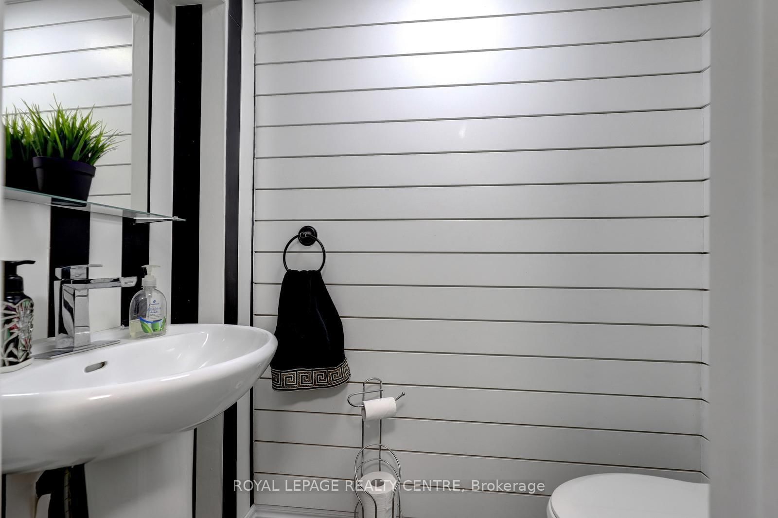 1296 Woodhill Court • Mississauga, ON photo 22