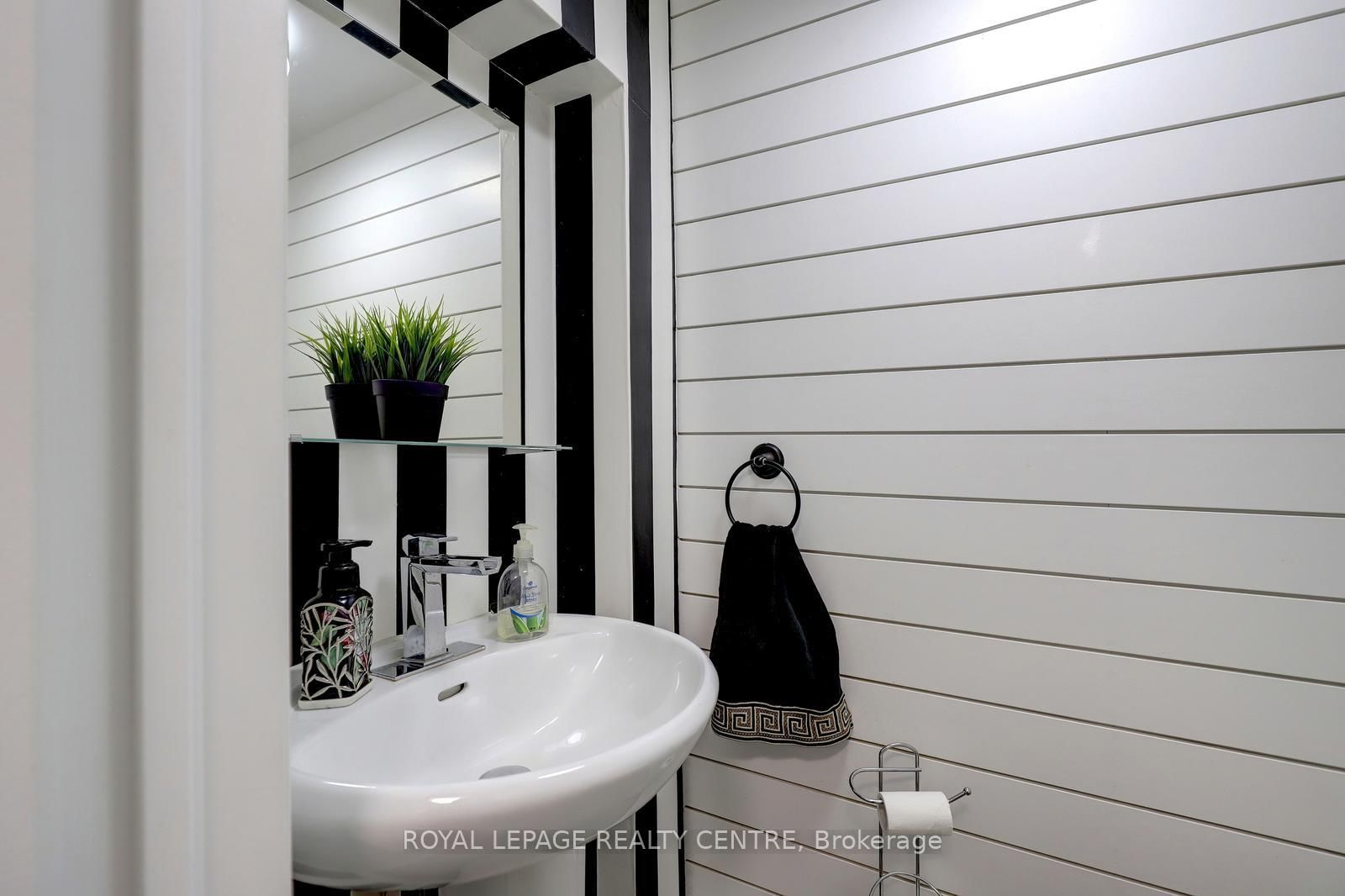 1296 Woodhill Court • Mississauga, ON photo 23